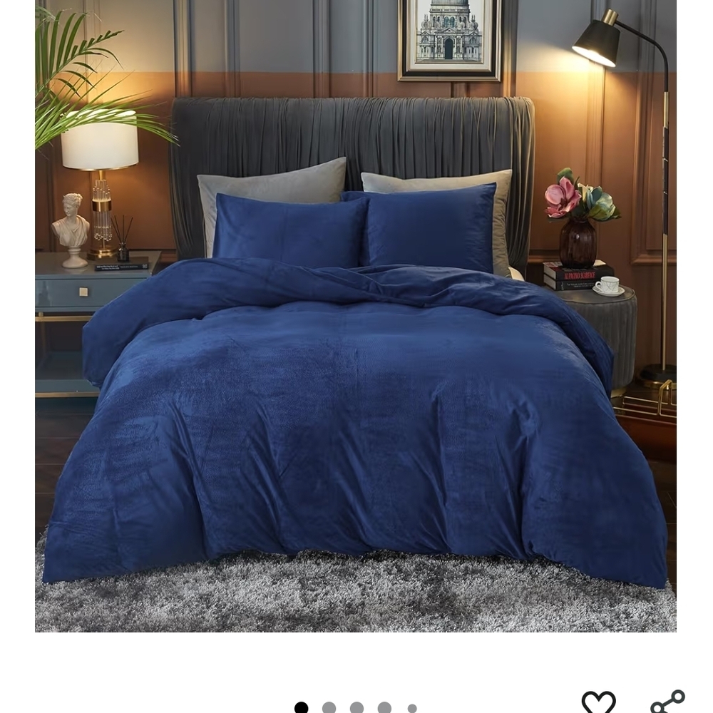Luxurious Deep Blue Duvet Cover Set